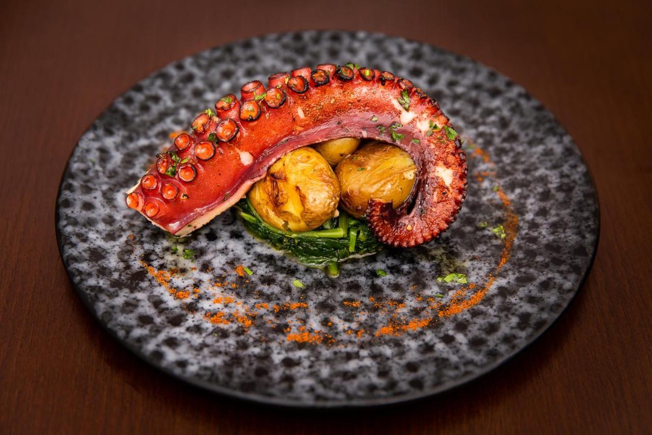 Gallery Townhouse & 2* Oporto